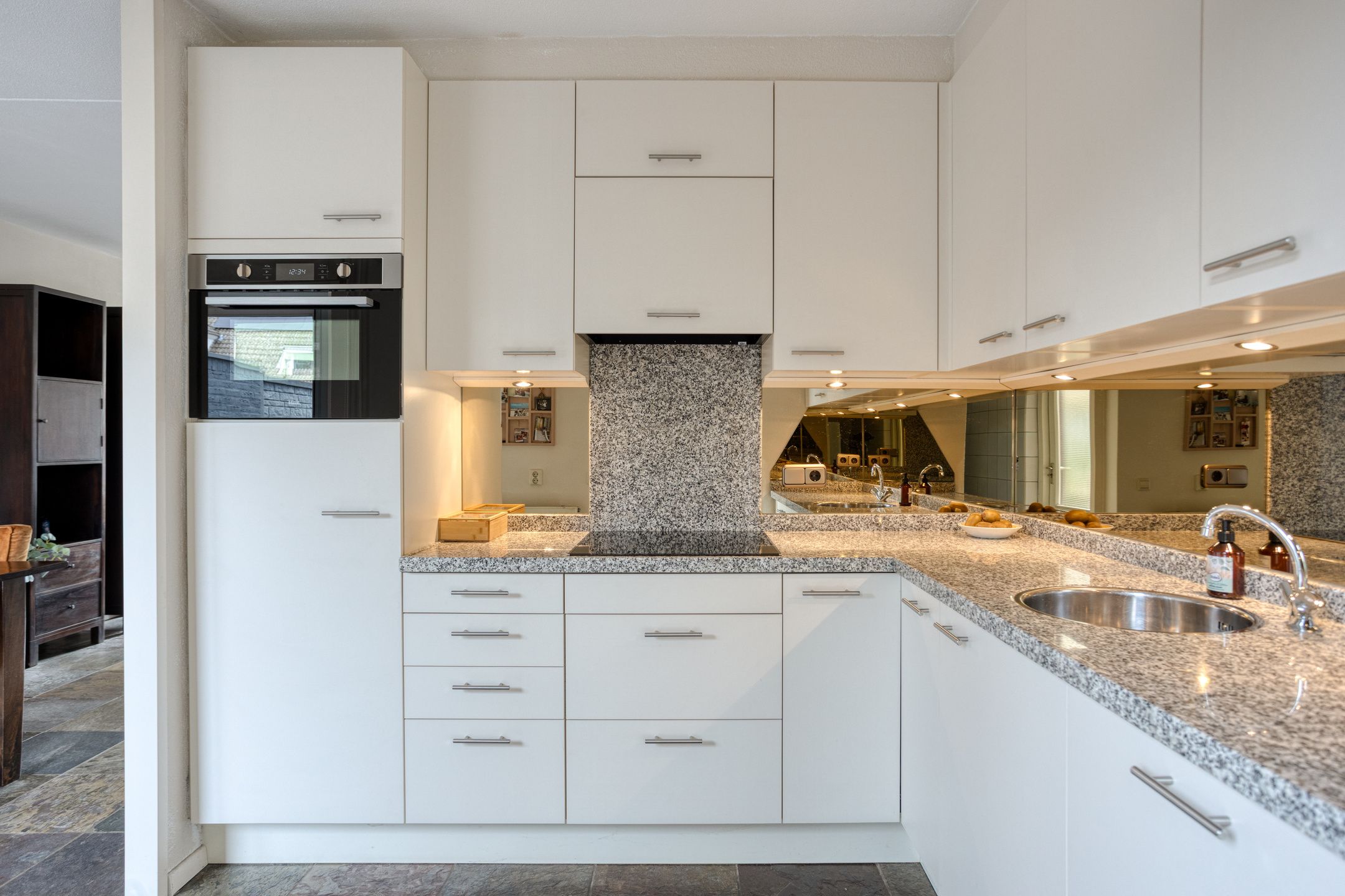 Foto 15 van In de Winkel 28