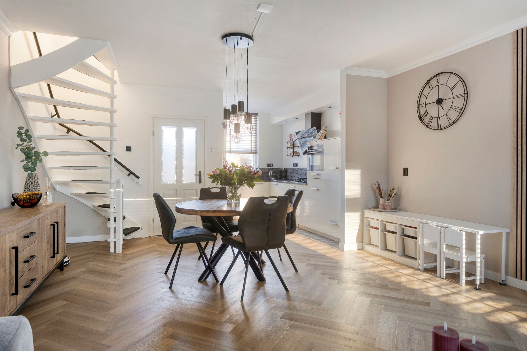 Photo 9 of Staringstraat 132