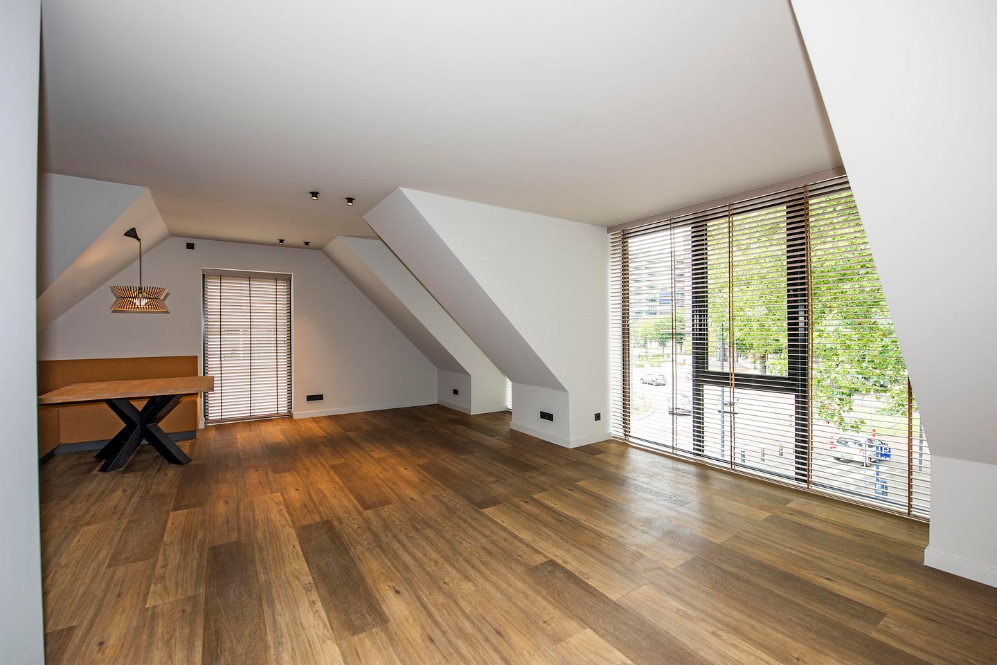 Foto 4 van Ledeboerstraat 58-B