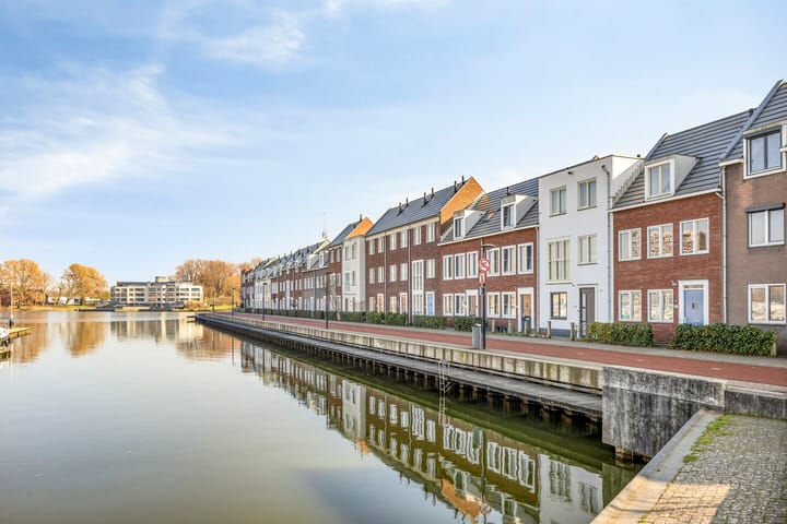 Foto 4 van Waterfront 87