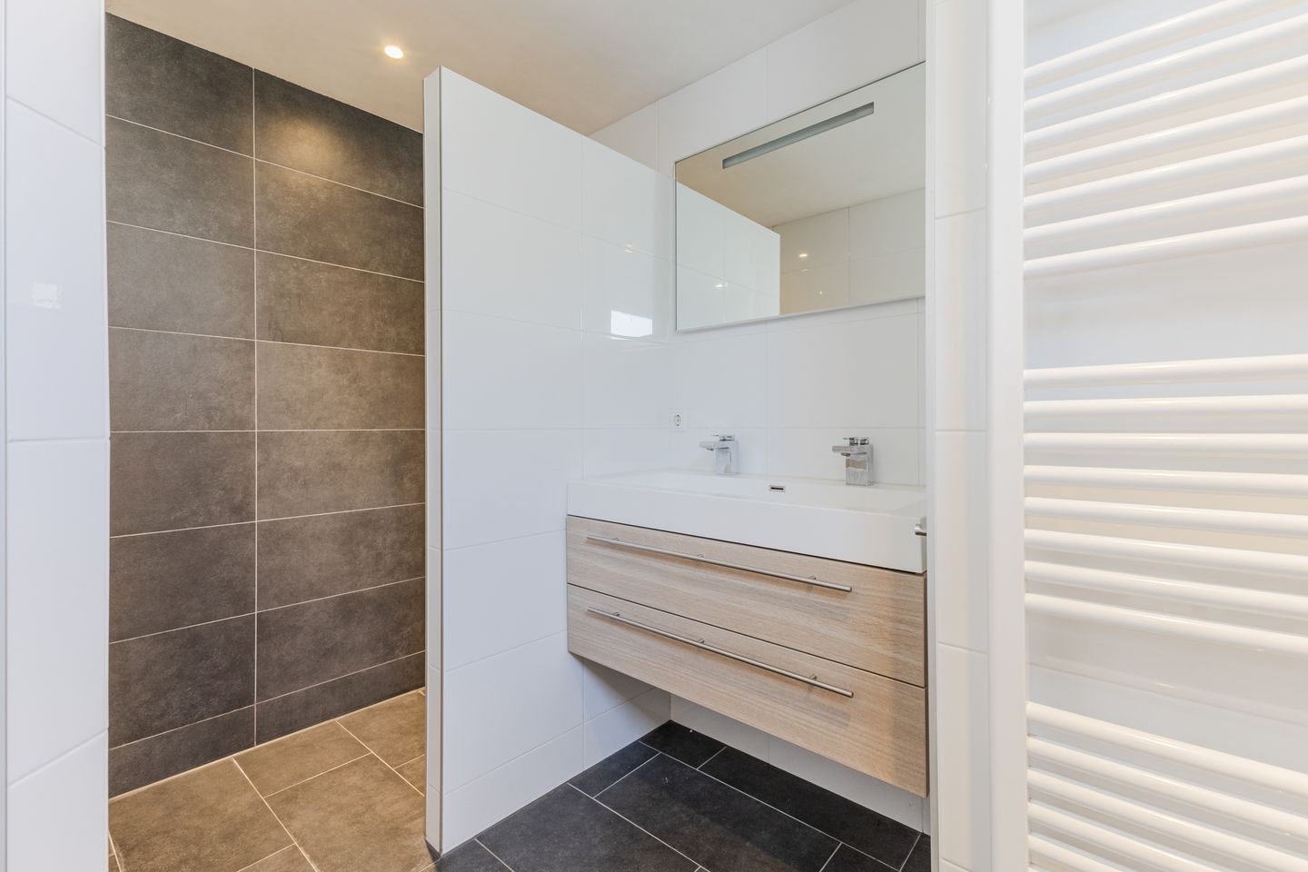 Foto 25 van Kanaalstraat 64