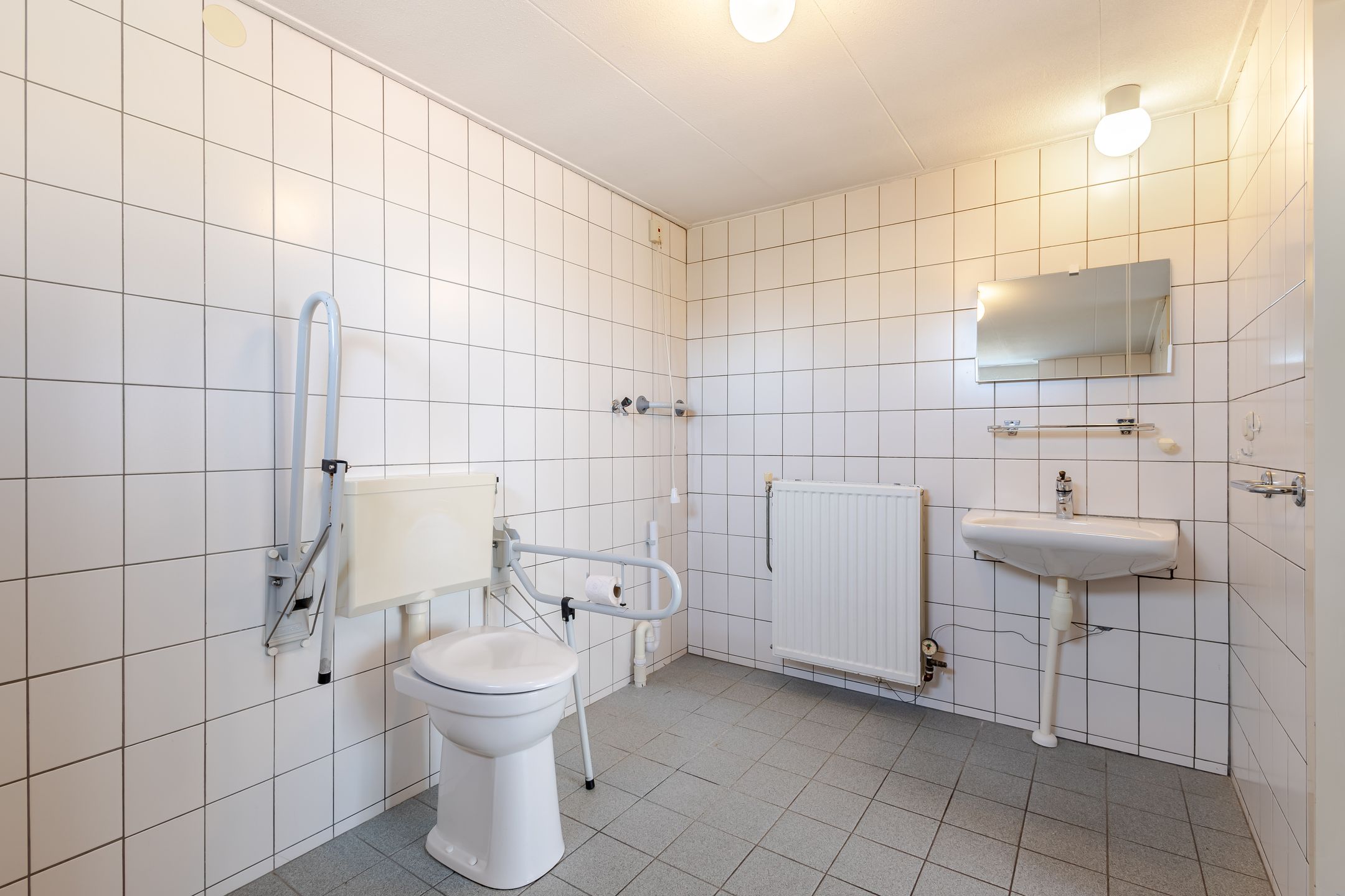 Photo 12 of Brooshooftstraat 80