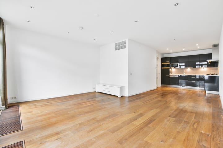 Foto 2 van Middenweg 27-1