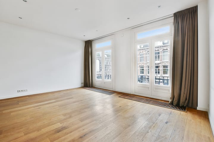 Foto 5 van Middenweg 27-1