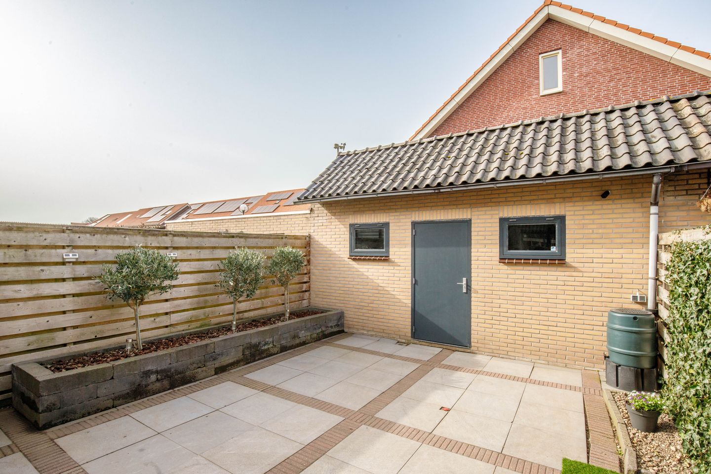 Move-in Ready Family Home with Extension and Solar Panels in Moordrecht — 35