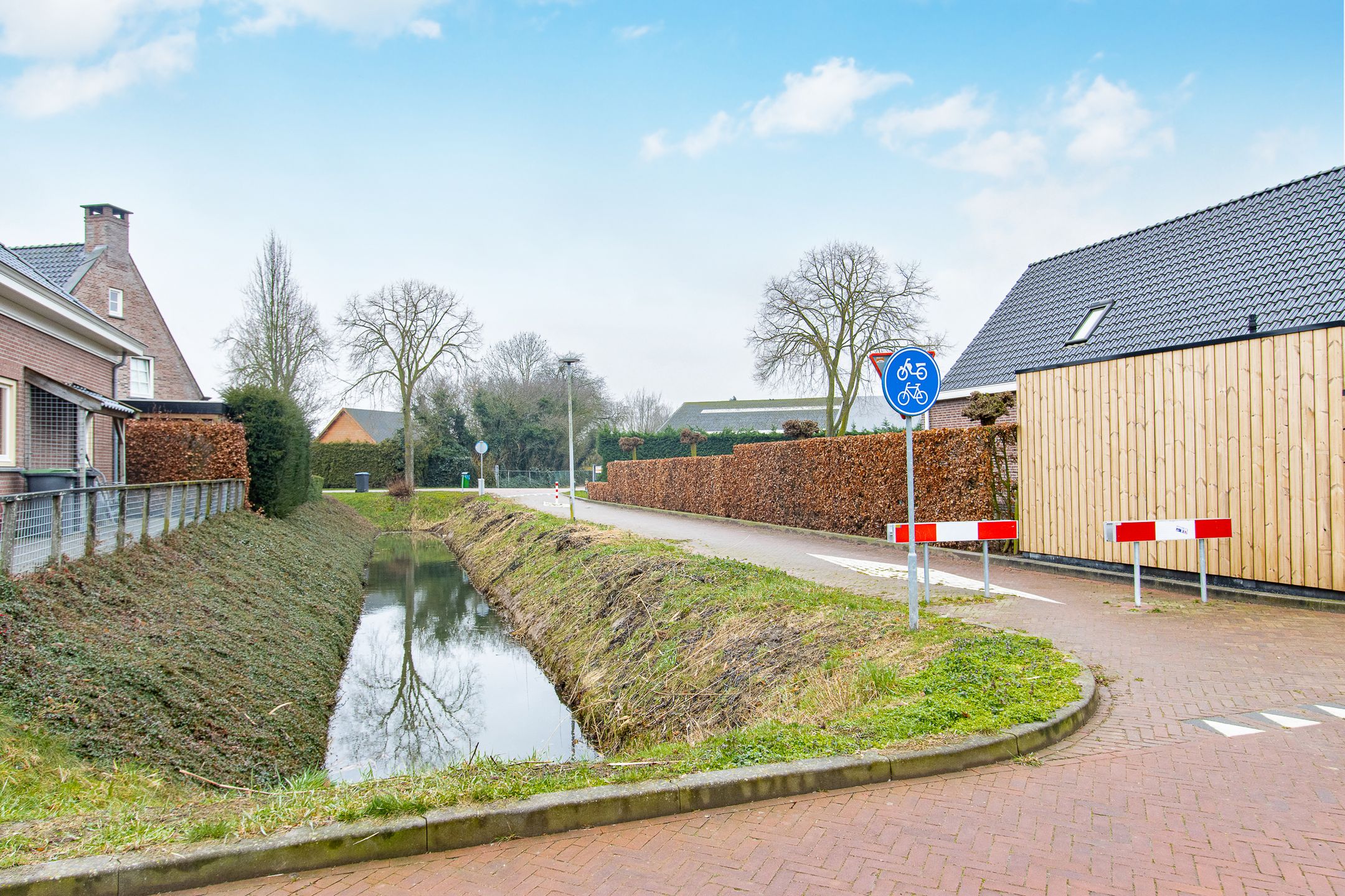 Photo 33 of Watermunt 15