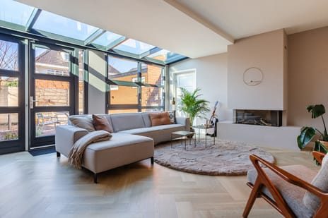 Overbeek 10 secondary image