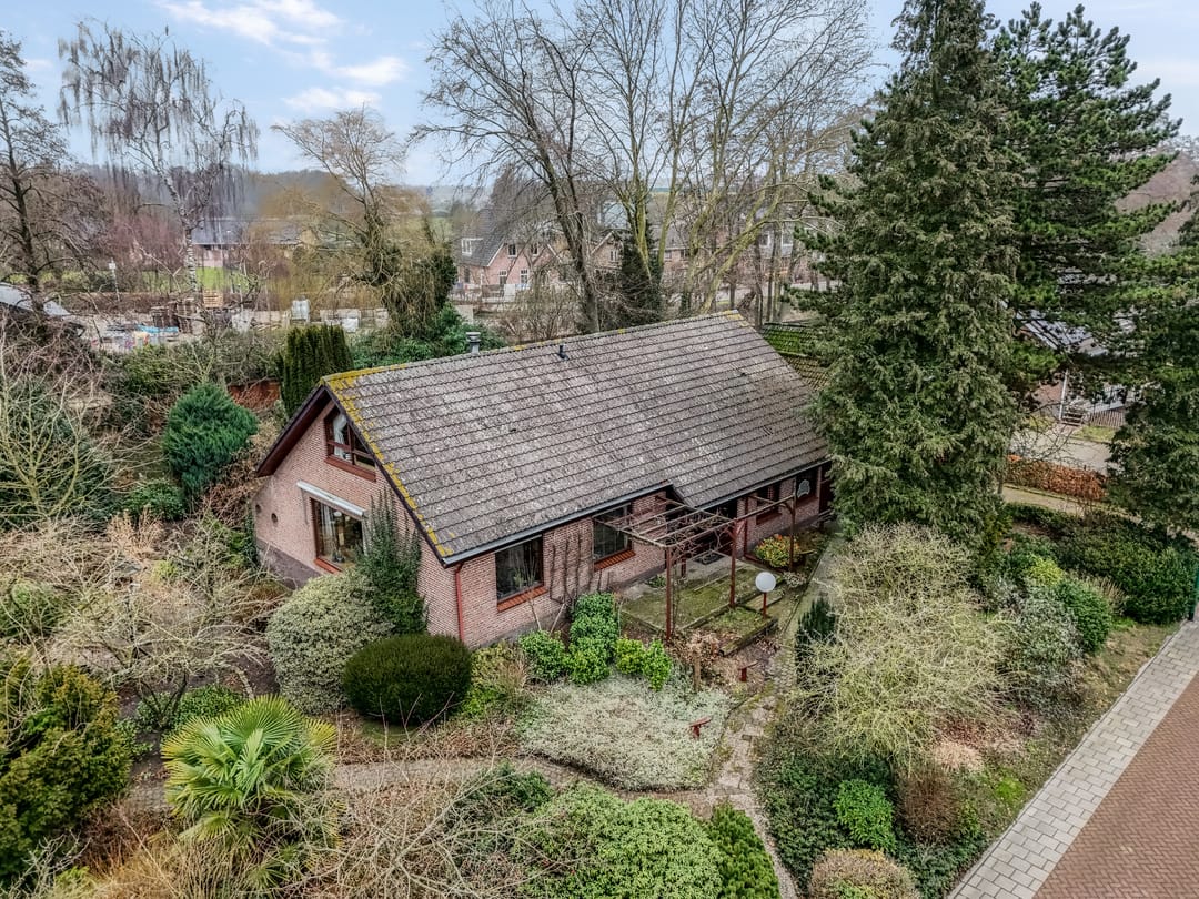 Detached bungalow with large garden on the Grift — 46
