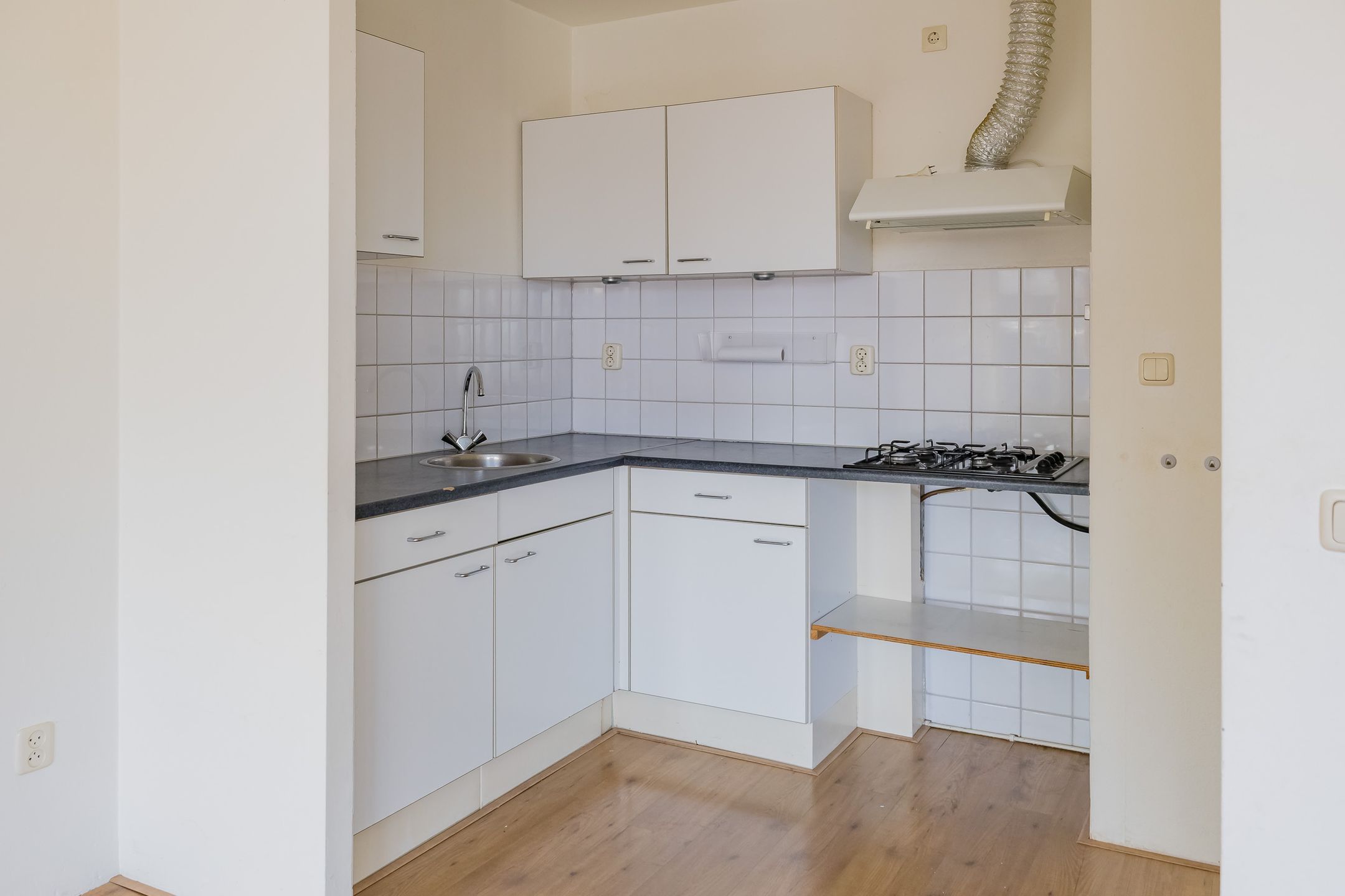 Photo 6 of Julianastraat 53