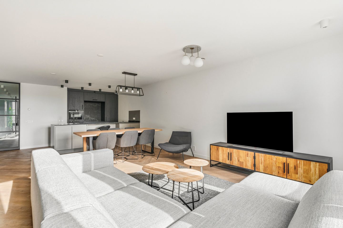 Foto 5 van Arent Janszoon Ernststraat 266