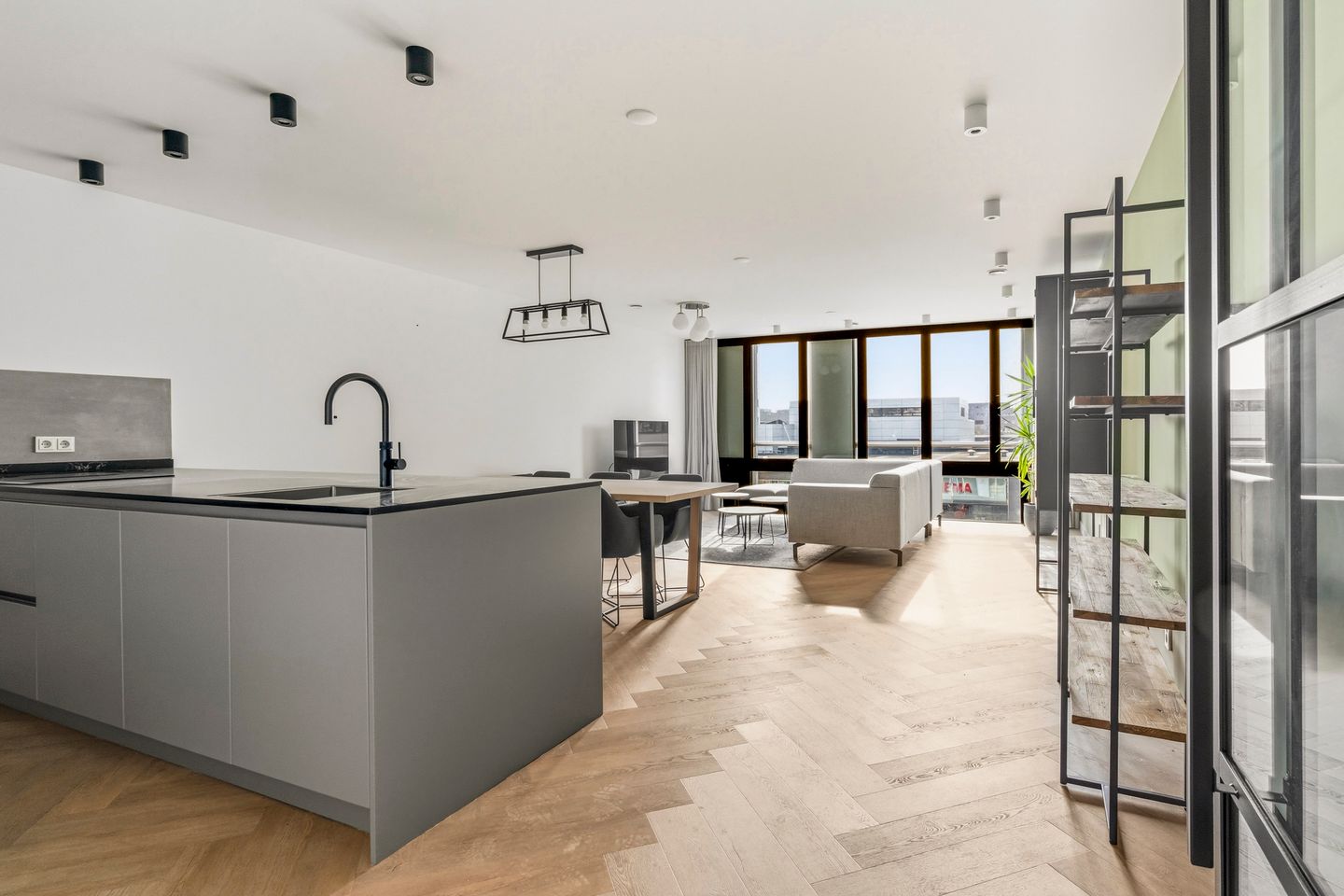 Foto 20 van Arent Janszoon Ernststraat 266