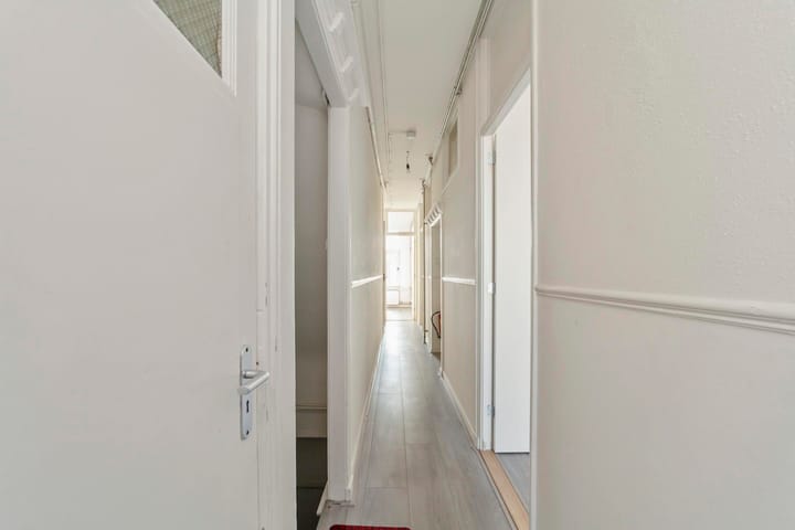 Foto 4 van Middellandplein 23-B02