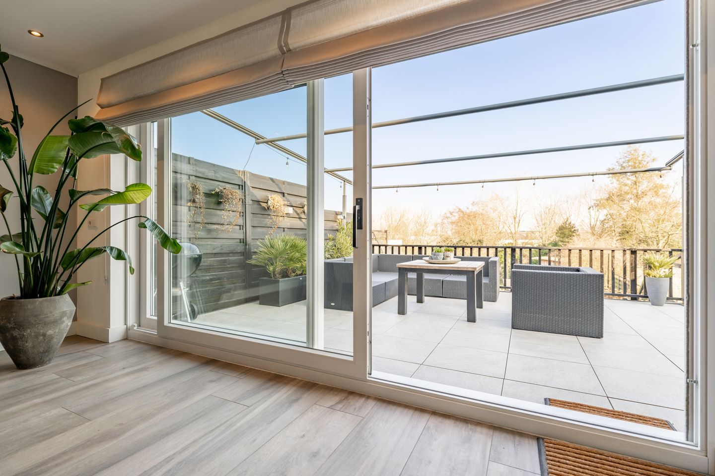 Photo 29 of Lisserdijk 325