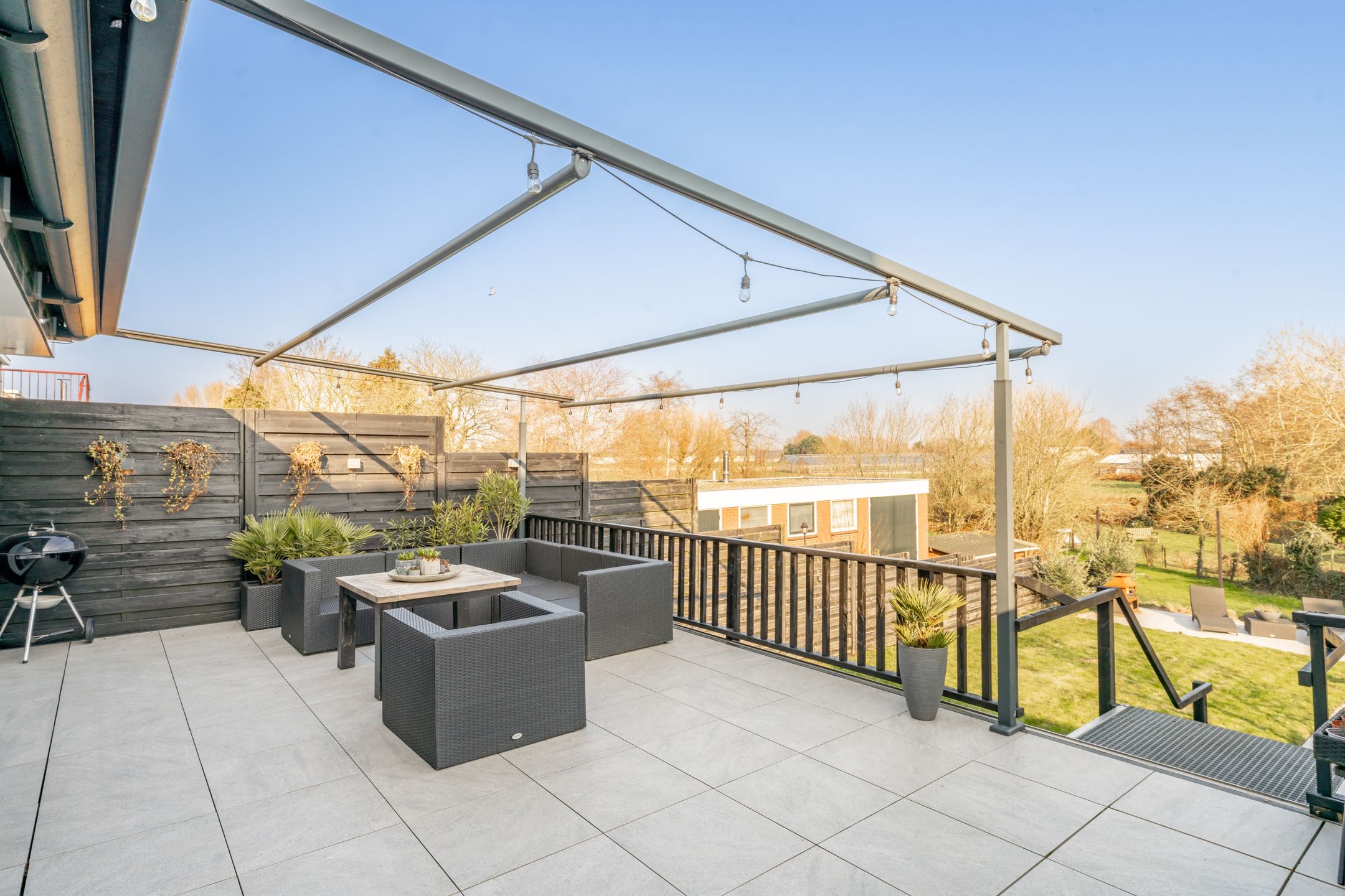 Photo 33 of Lisserdijk 325