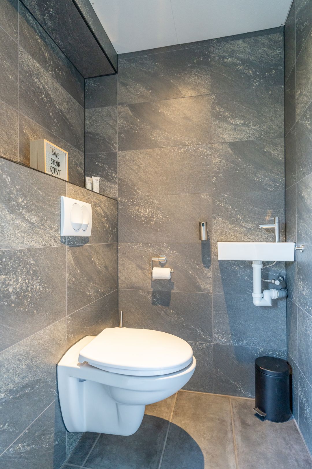 Photo 47 of Lisserdijk 325