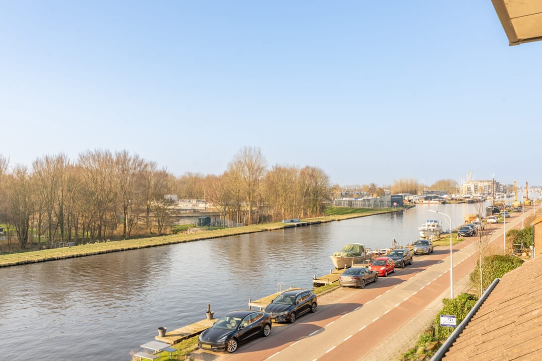 Photo 61 of Lisserdijk 325