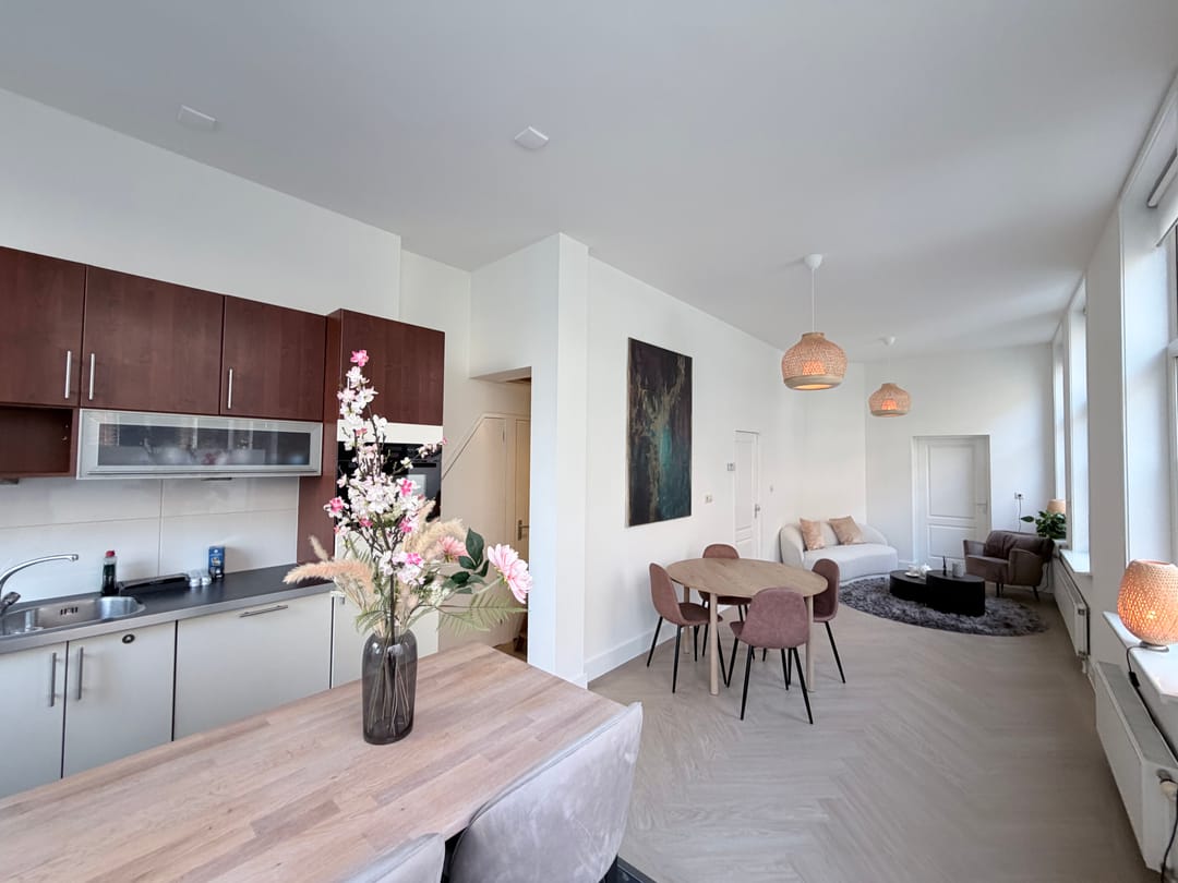 Photo 8 of Rhijnvis Feithstraat 2-H