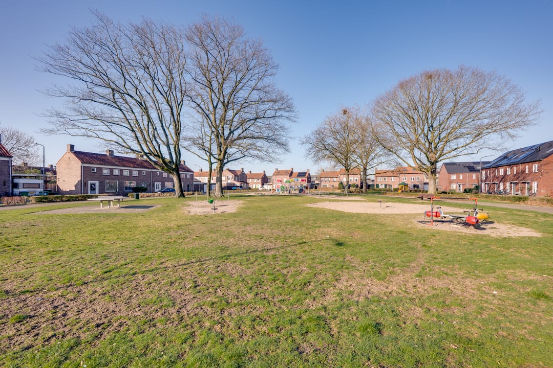 Foto 17 van Julianalaan 7