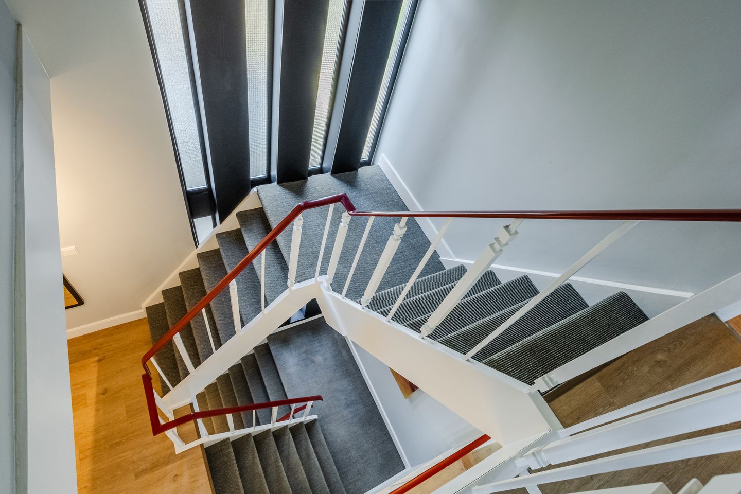 Photo 40 of Icaruslaan 11