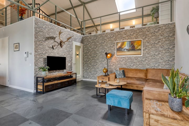 Photo 3 of Esrein 10-G