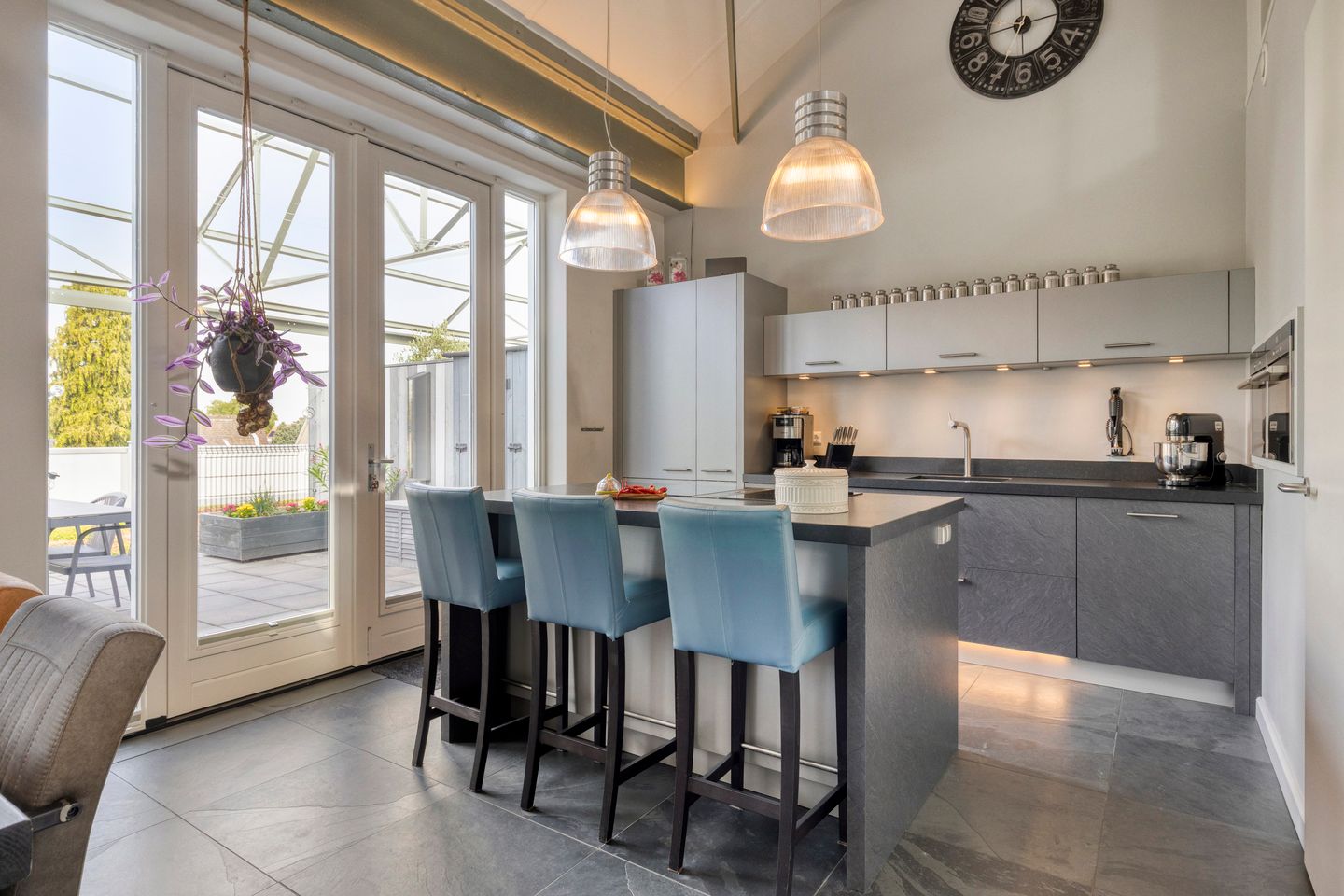 Foto 4 van Esrein 10-G