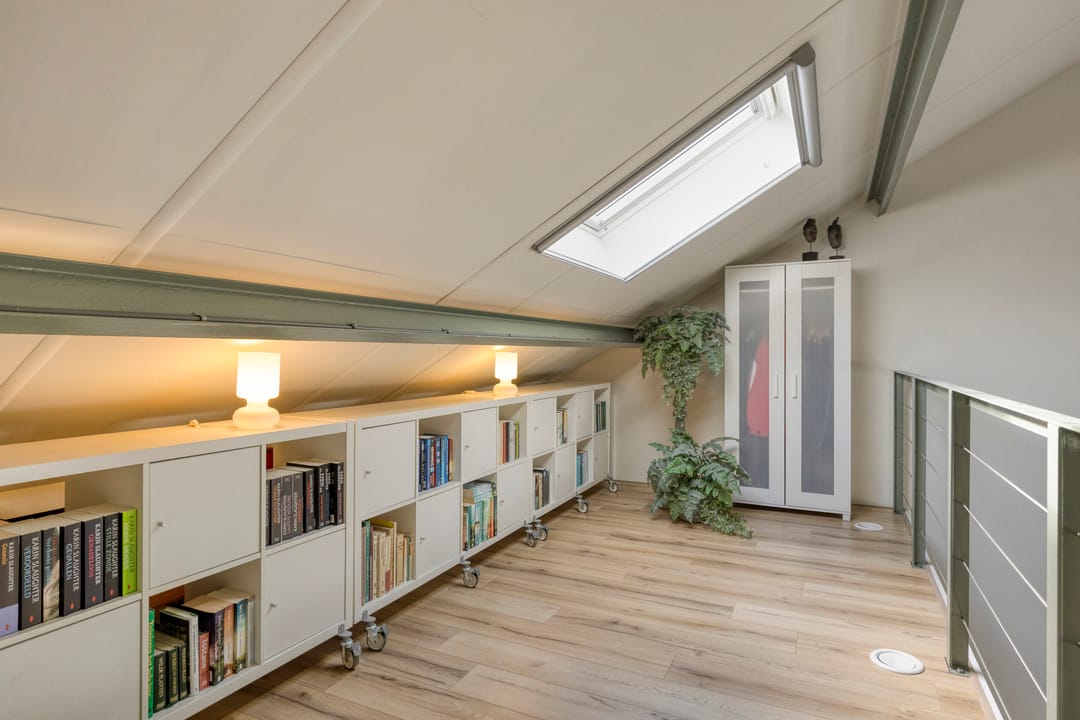 Foto 38 van Esrein 10-G