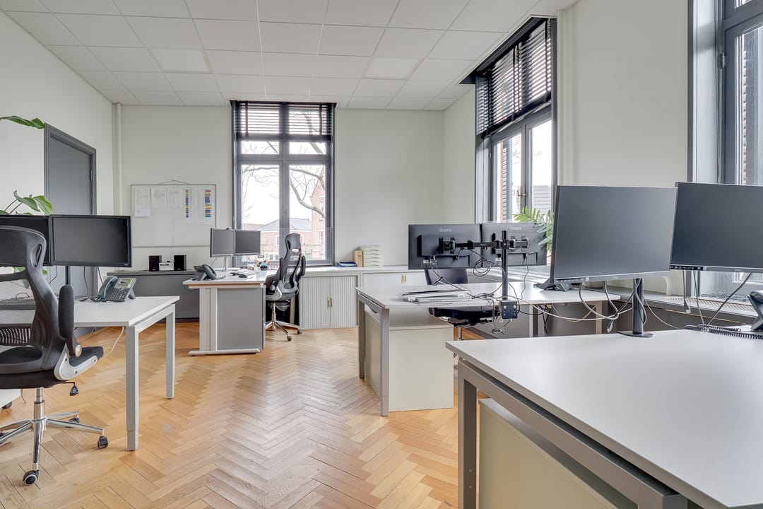 Foto 23 van Dorpsstraat 2