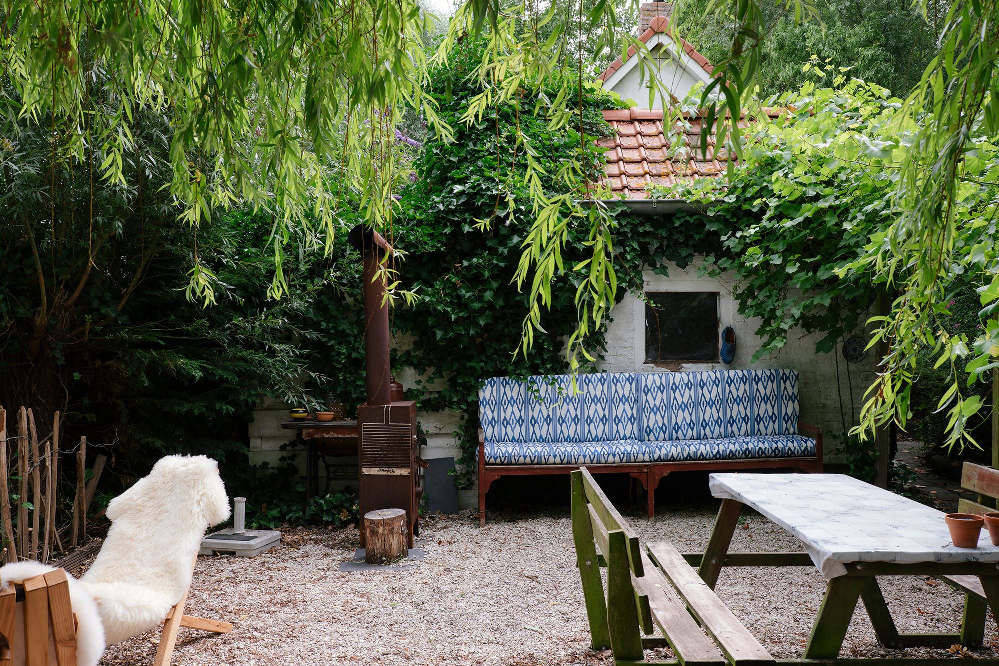 699.jpg?options=width=2160