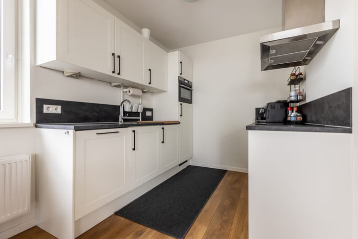 Photo 4 of Bloemhofstraat 16-H