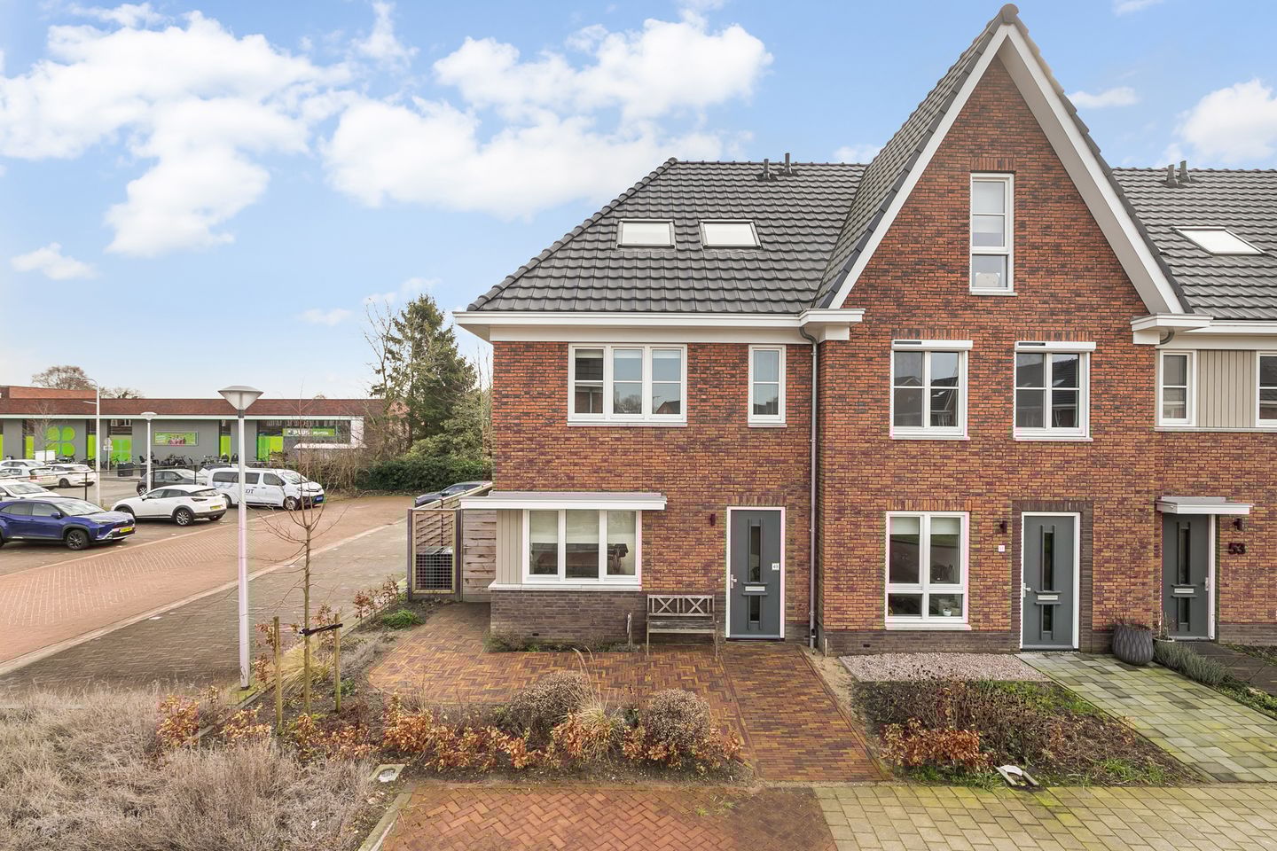 Photo 4 of Dokter Leo van der Laanstraat 49