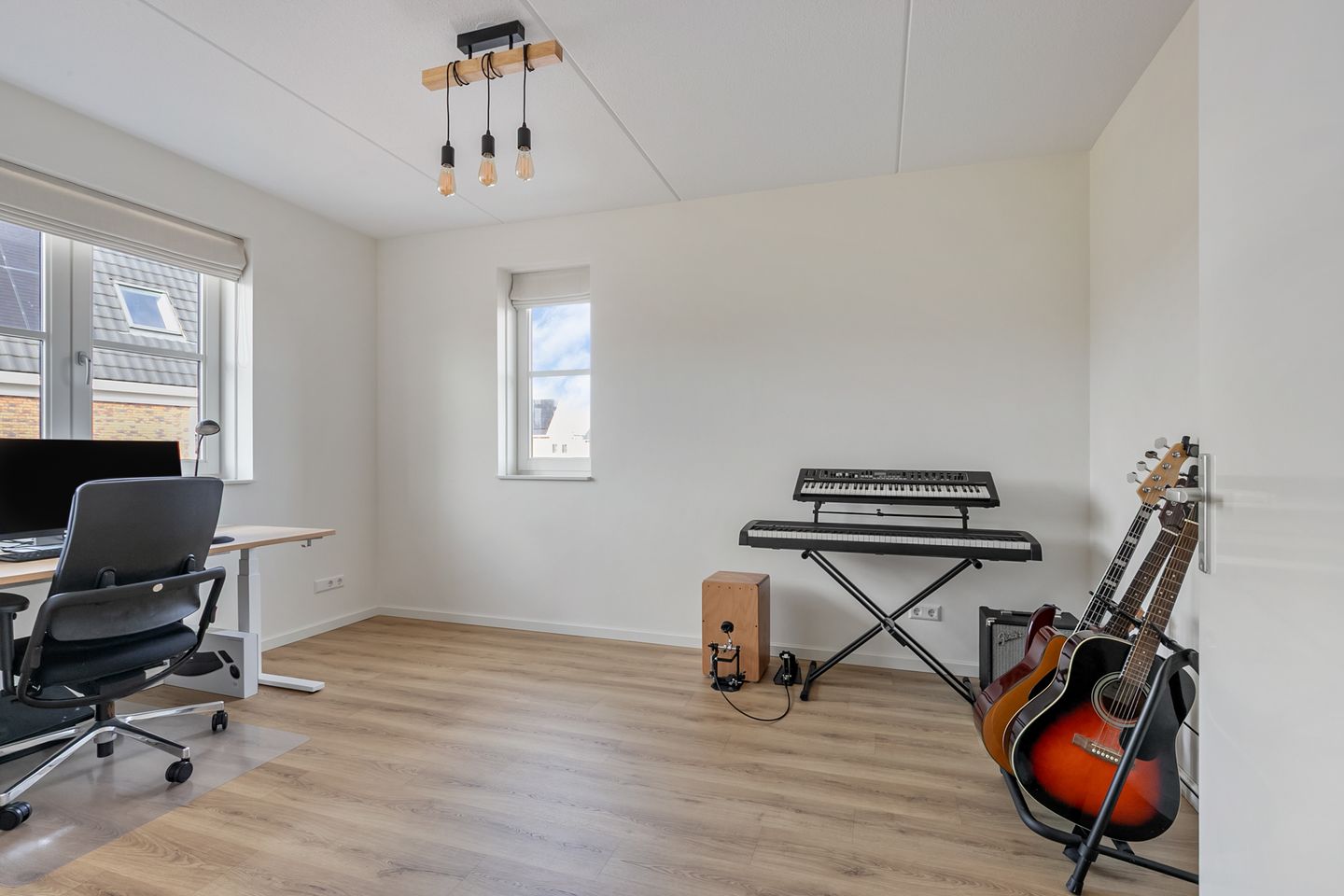 Photo 20 of Dokter Leo van der Laanstraat 49