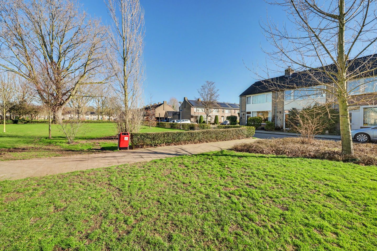 Photo 5 of Mr. Roëllstraat 12