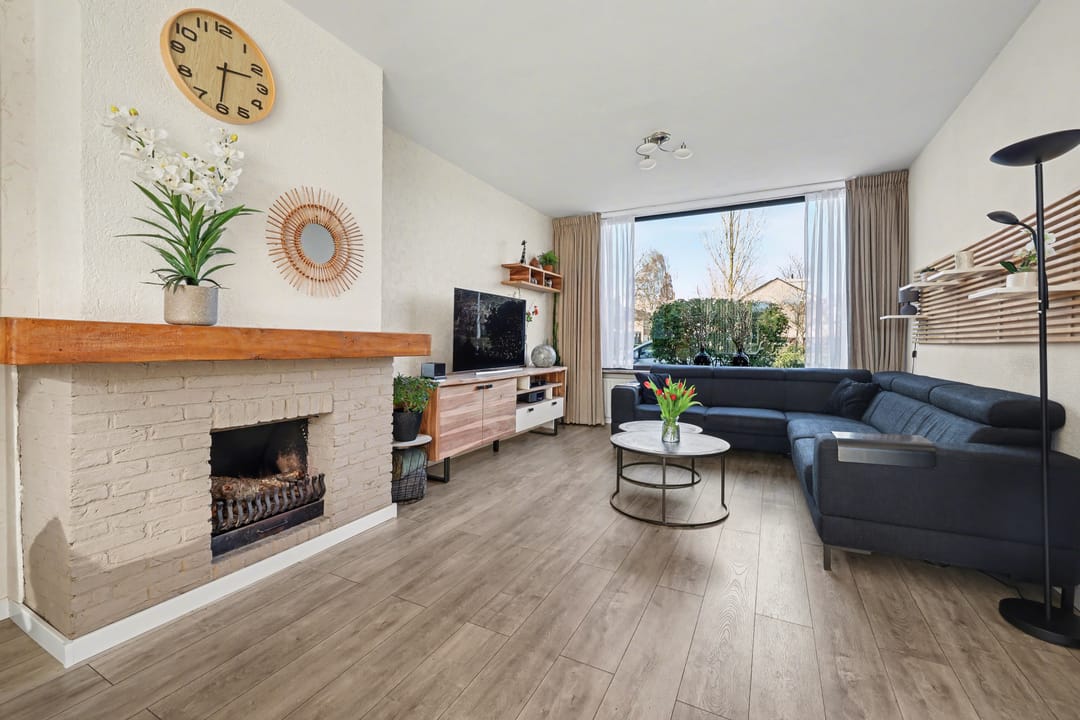 Photo 7 of Mr. Roëllstraat 12