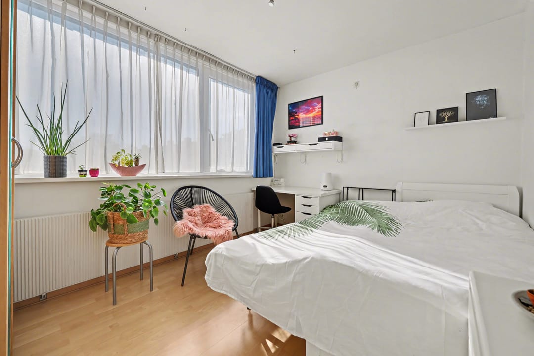 Photo 16 of Mr. Roëllstraat 12