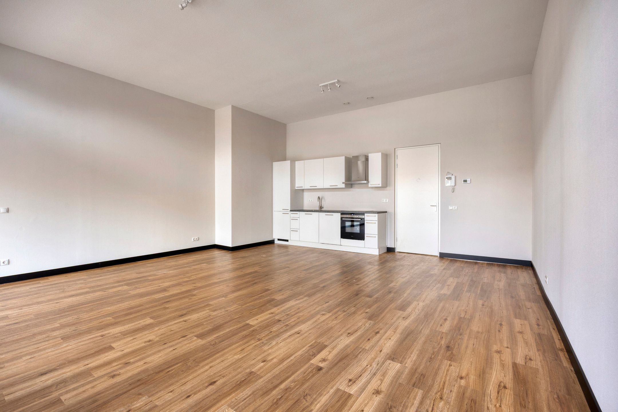 Foto 15 van Leo Lashleylaan 40-B