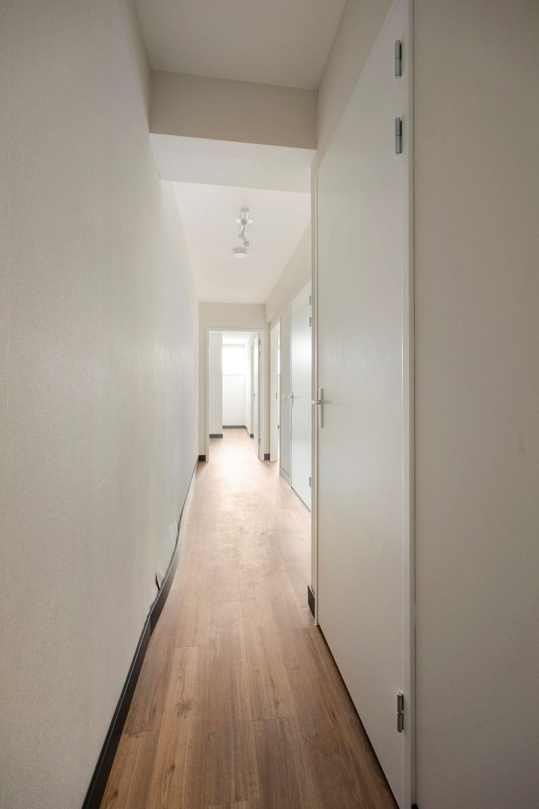 Foto 17 van Leo Lashleylaan 40-B