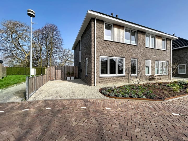Foto 2 van Jhr. de Brauwstraat 2-D