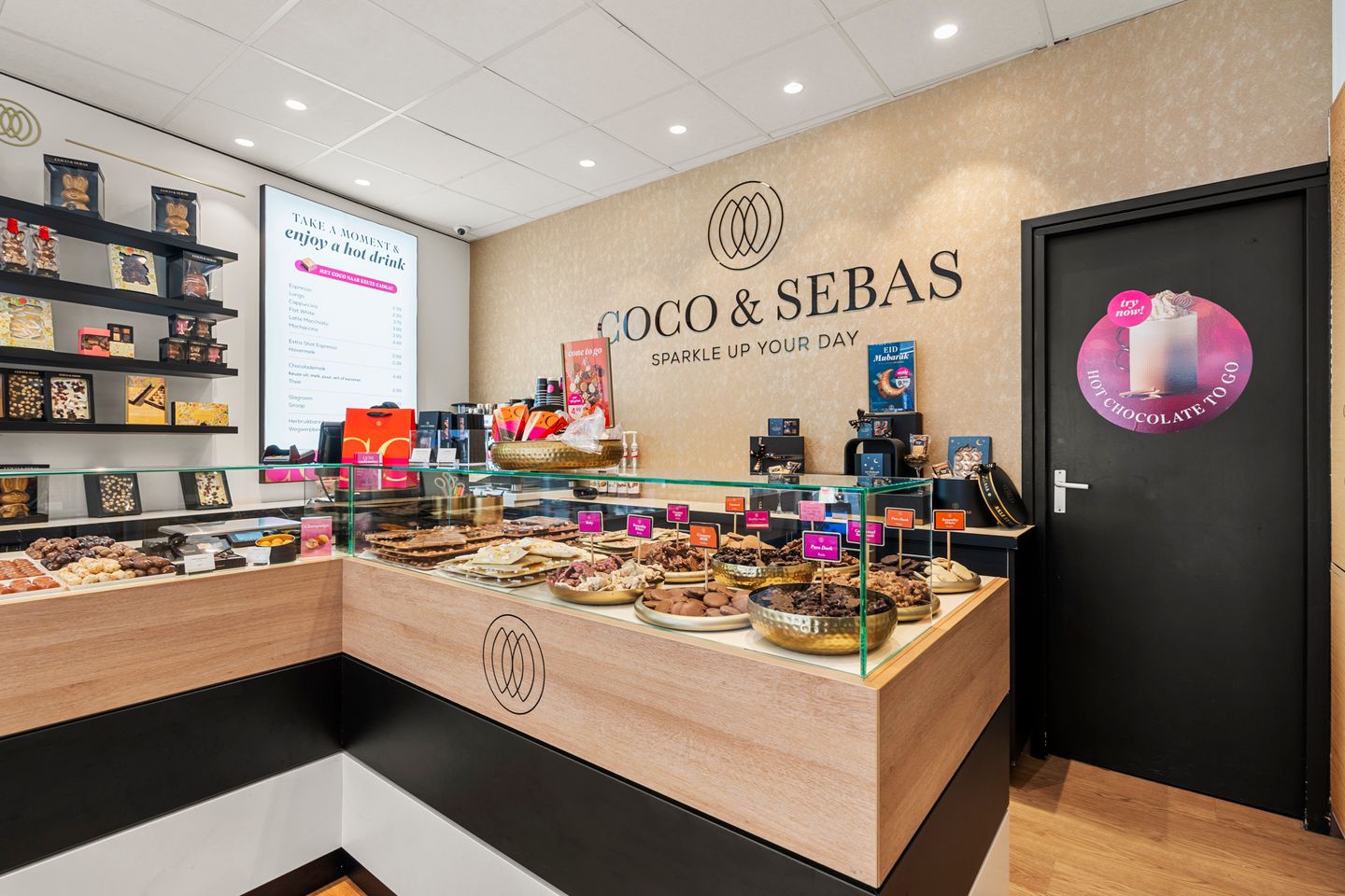 Bekijk foto 2 van Bakkerstraat 2