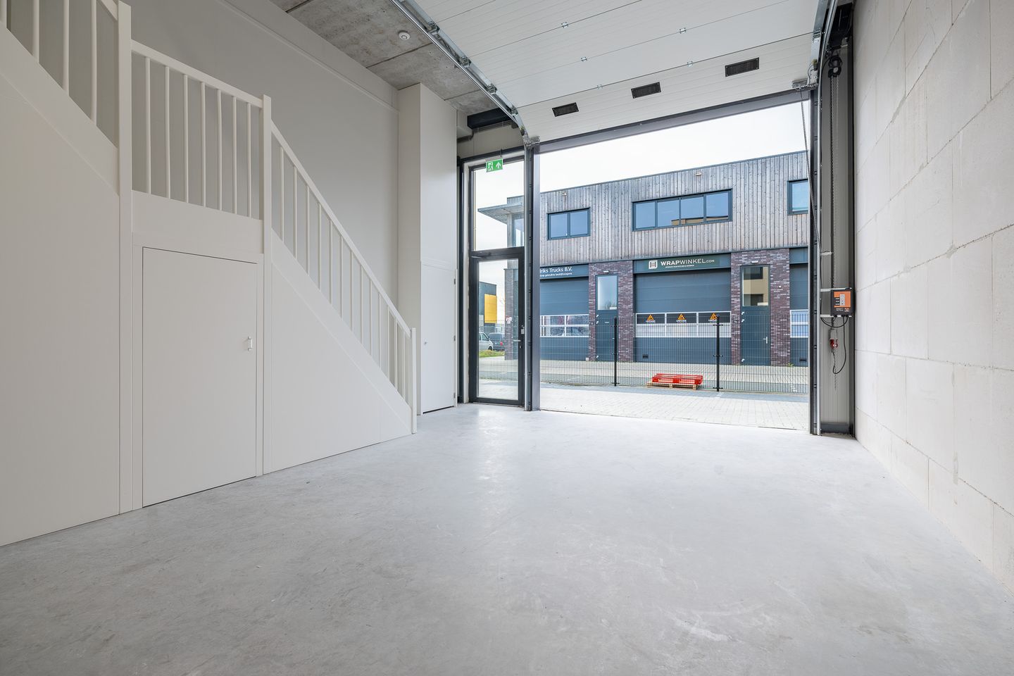 View photo 2 of Smitspol 7-a7