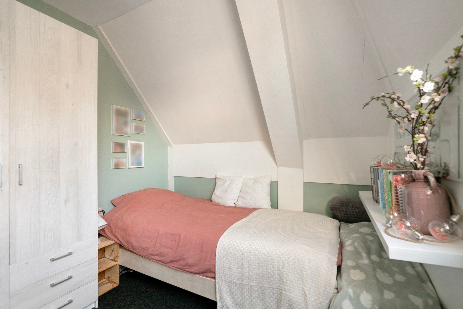 Foto 51 van de Bogaard 32