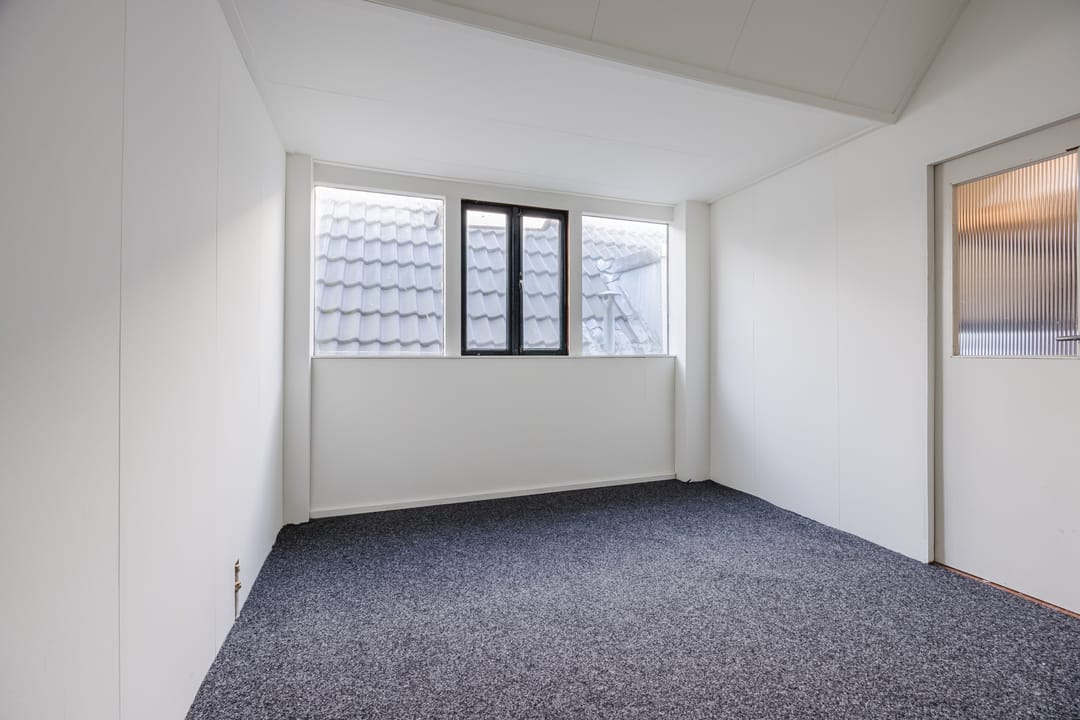 Foto 23 van Zwijndrechtsestraat 18