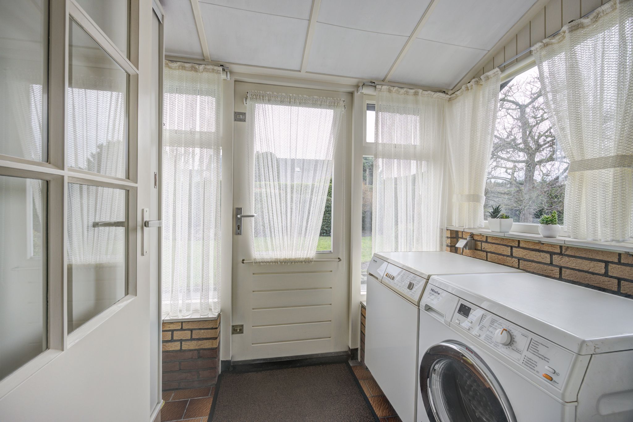 Photo 15 of Scheldelaan 12