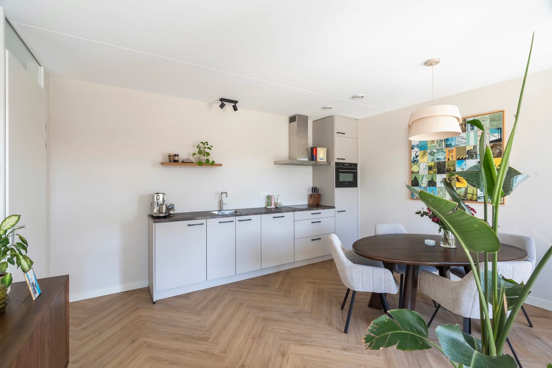 Foto 8 van Roentgenstraat 113