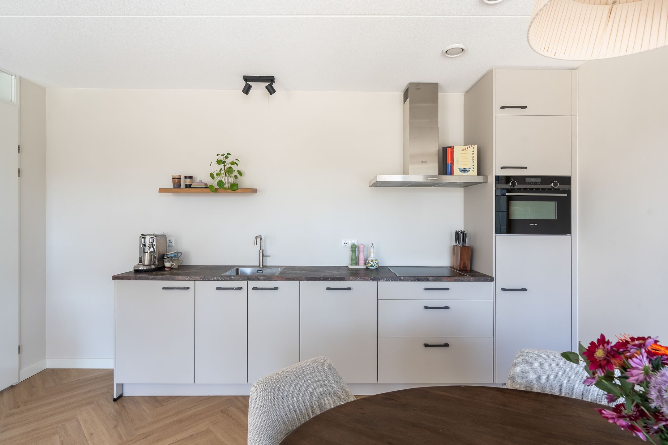 Foto 9 van Roentgenstraat 113