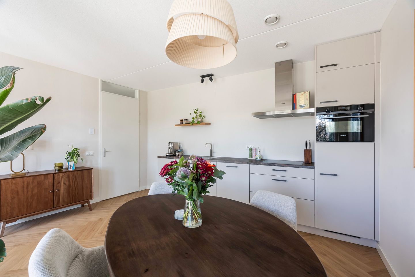 Foto 14 van Roentgenstraat 113