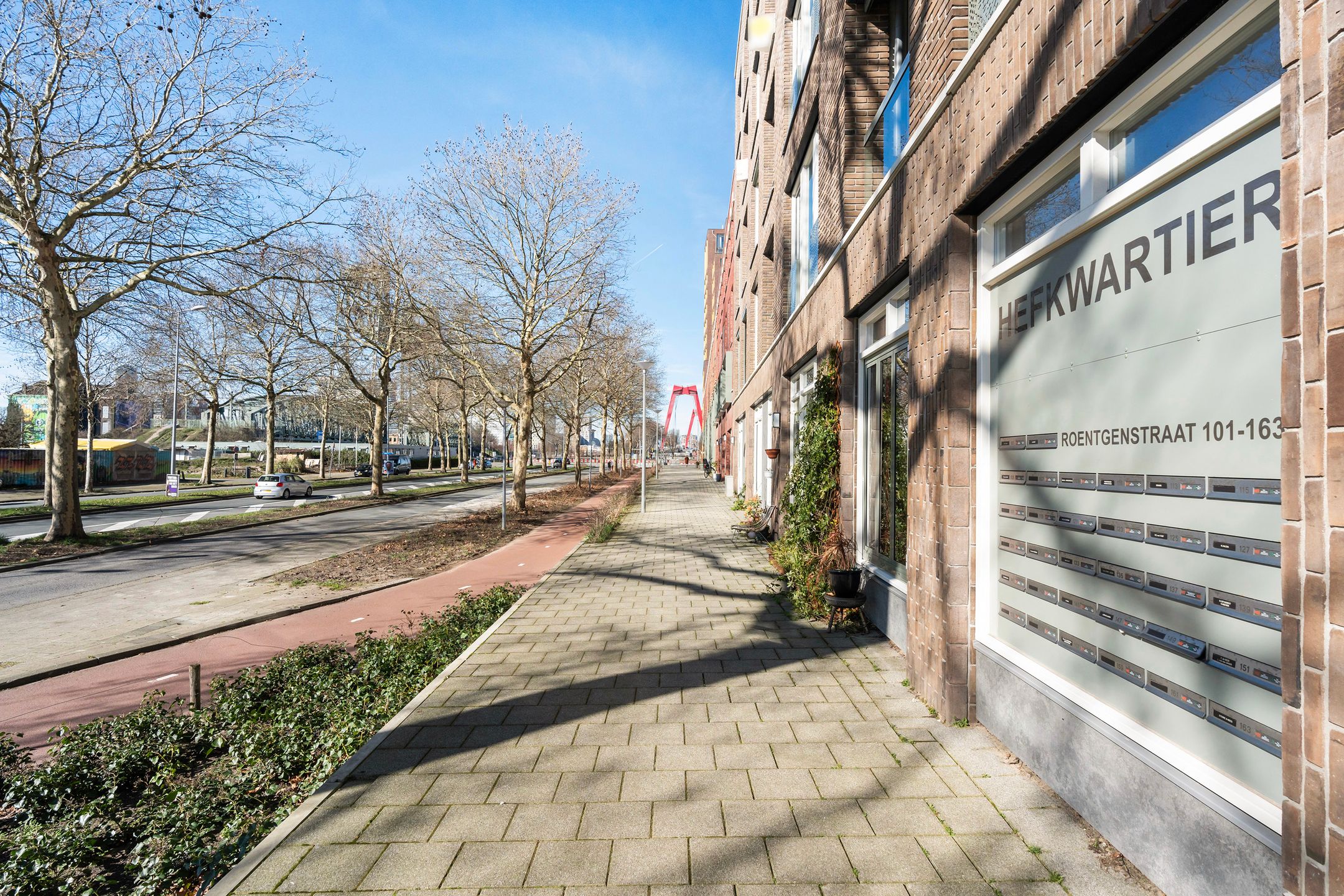 Foto 27 van Roentgenstraat 113