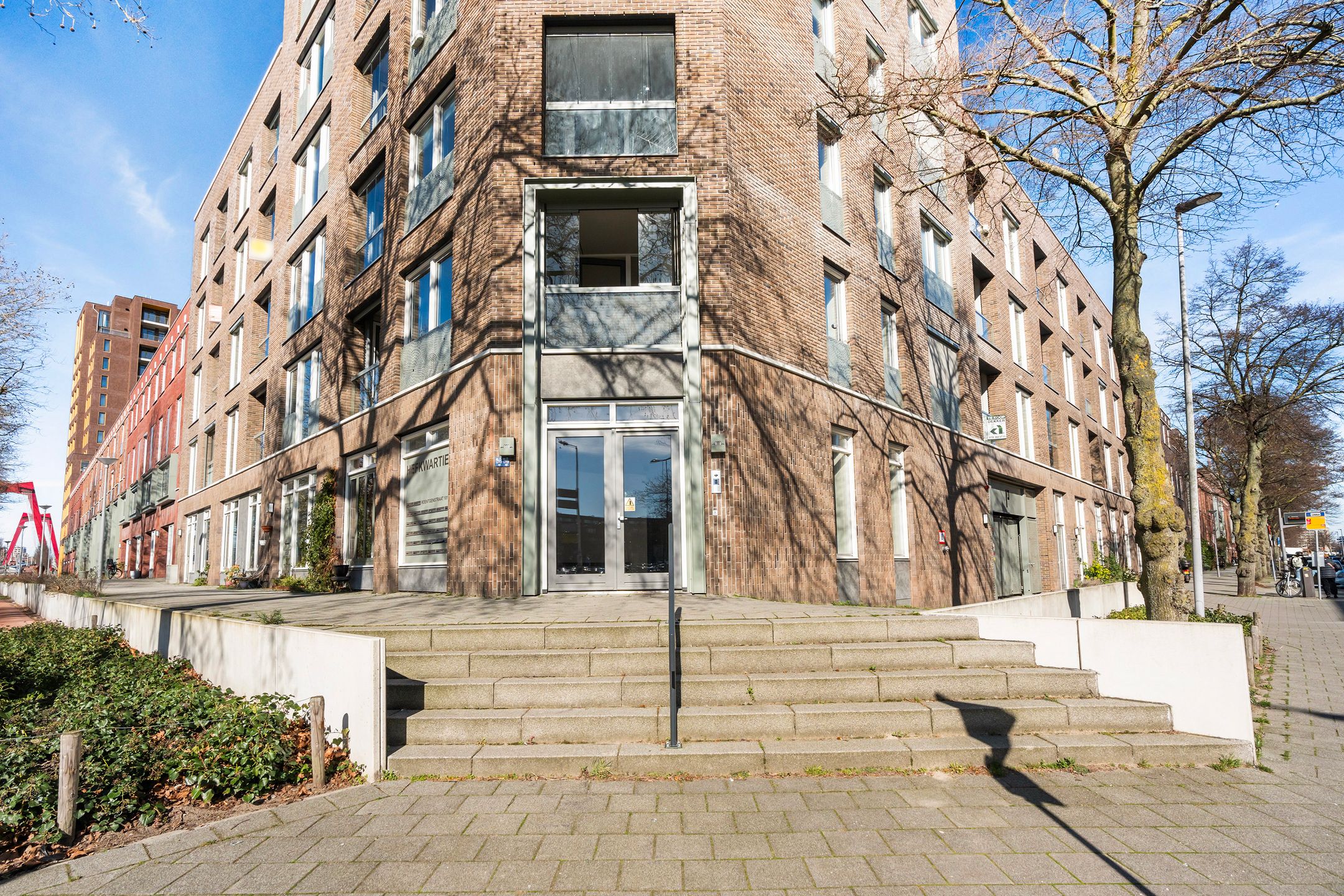 Foto 30 van Roentgenstraat 113