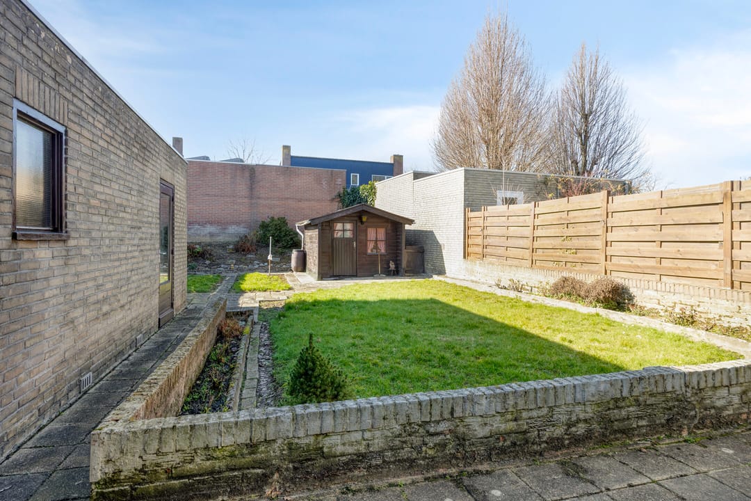 Photo 41 of Burg. Kengenstraat 32