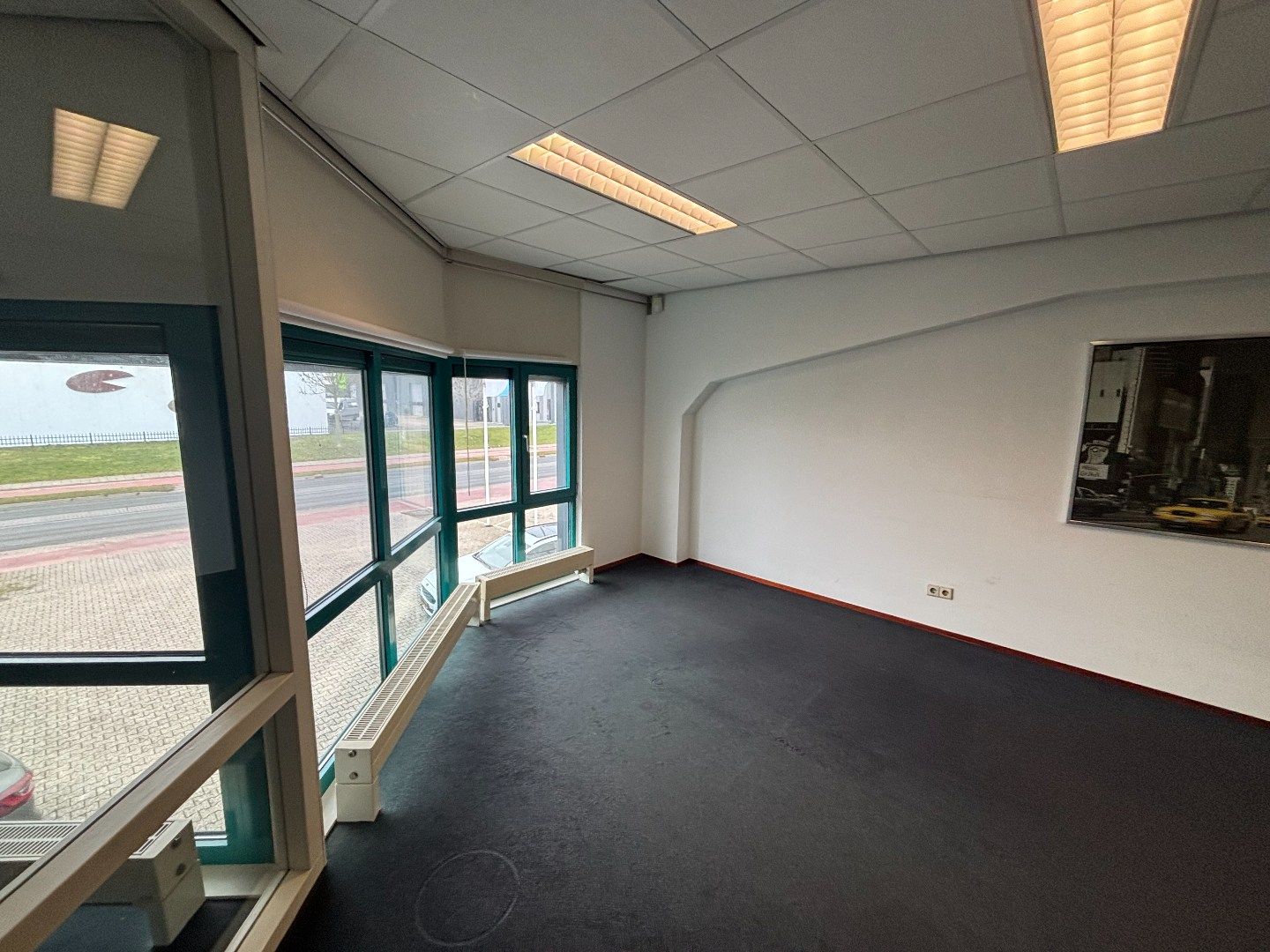 View photo 2 of Industrieweg Oost 9-c