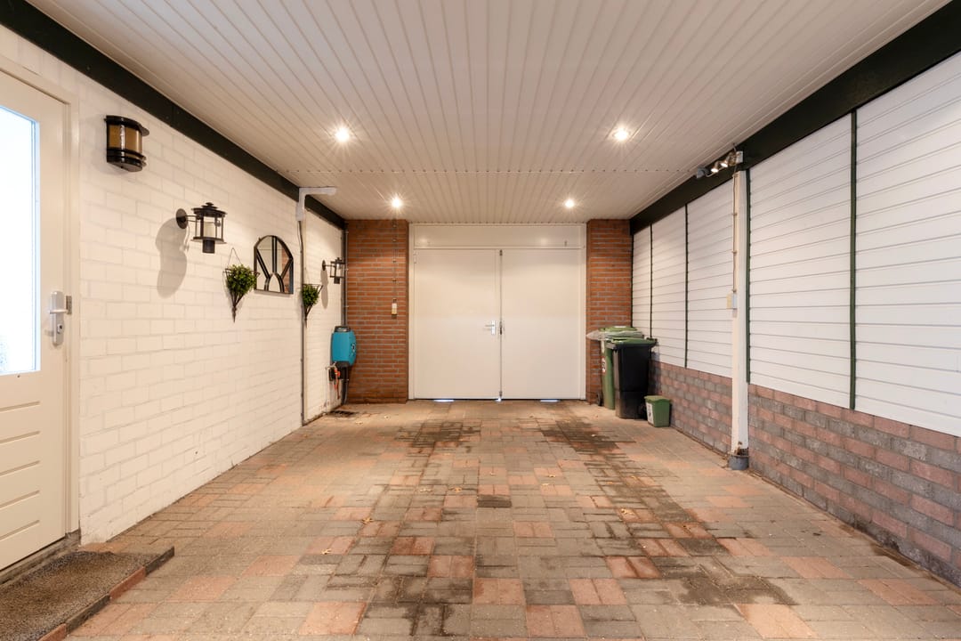 Photo 32 of Hoofdstraat 57